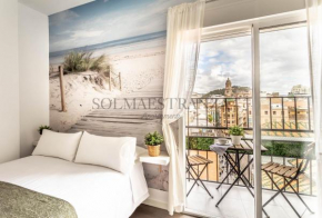 Atarazanas Apartment by Sol Maestranza